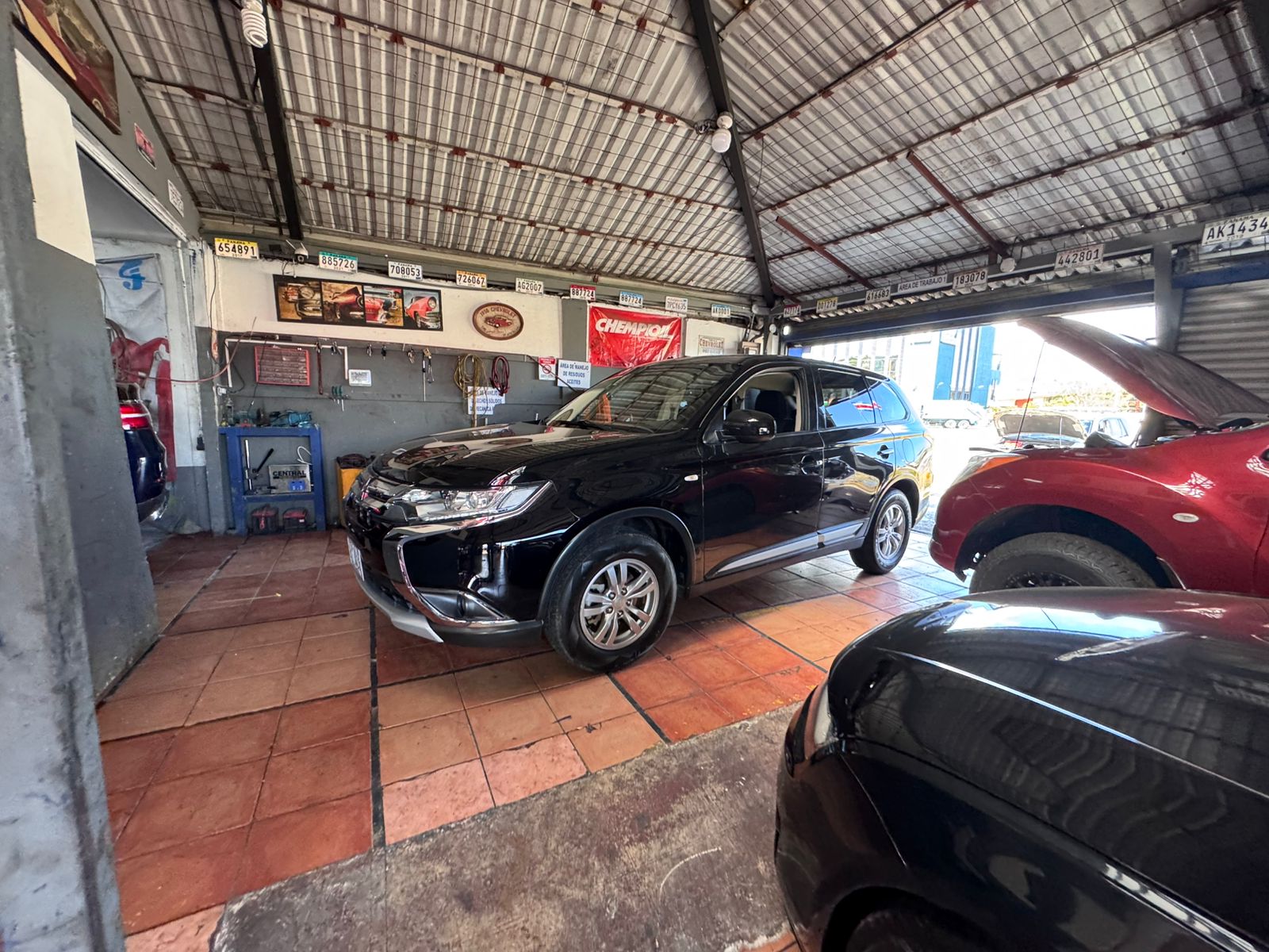 Mitsubishi en servicio